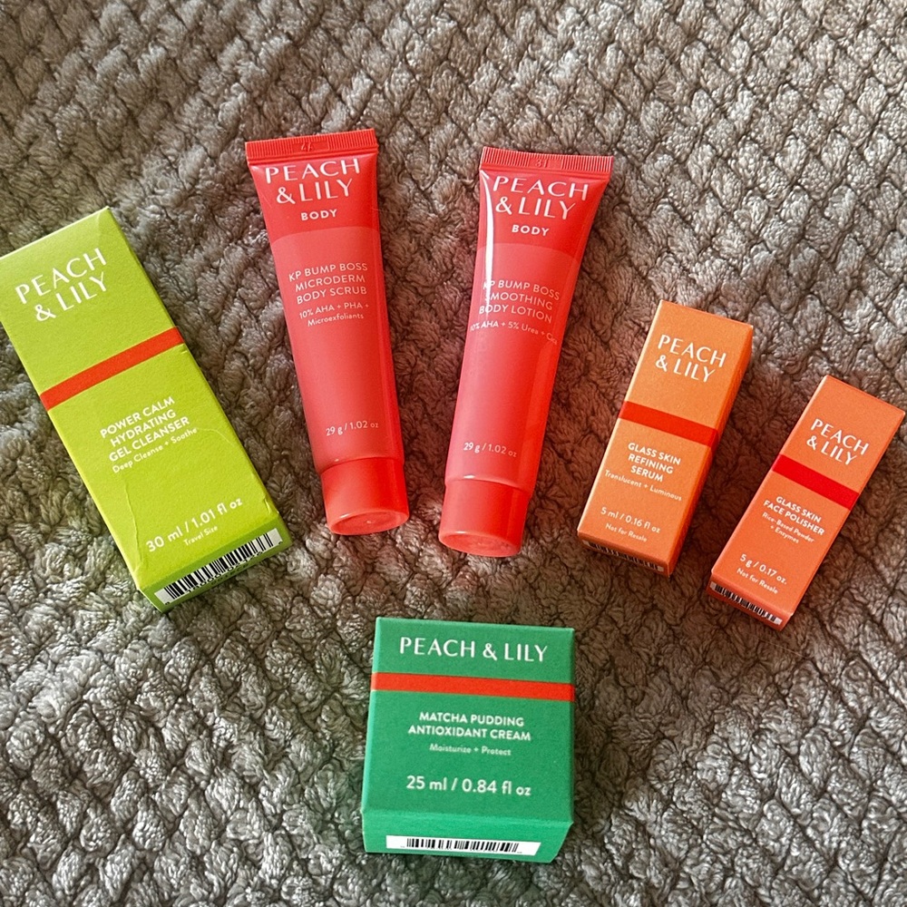 NEW Peach and Lily Set of 6 TRAVEL SIZES and Deluxe sample sizes